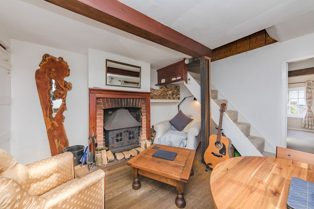 Property photo 2 of 18