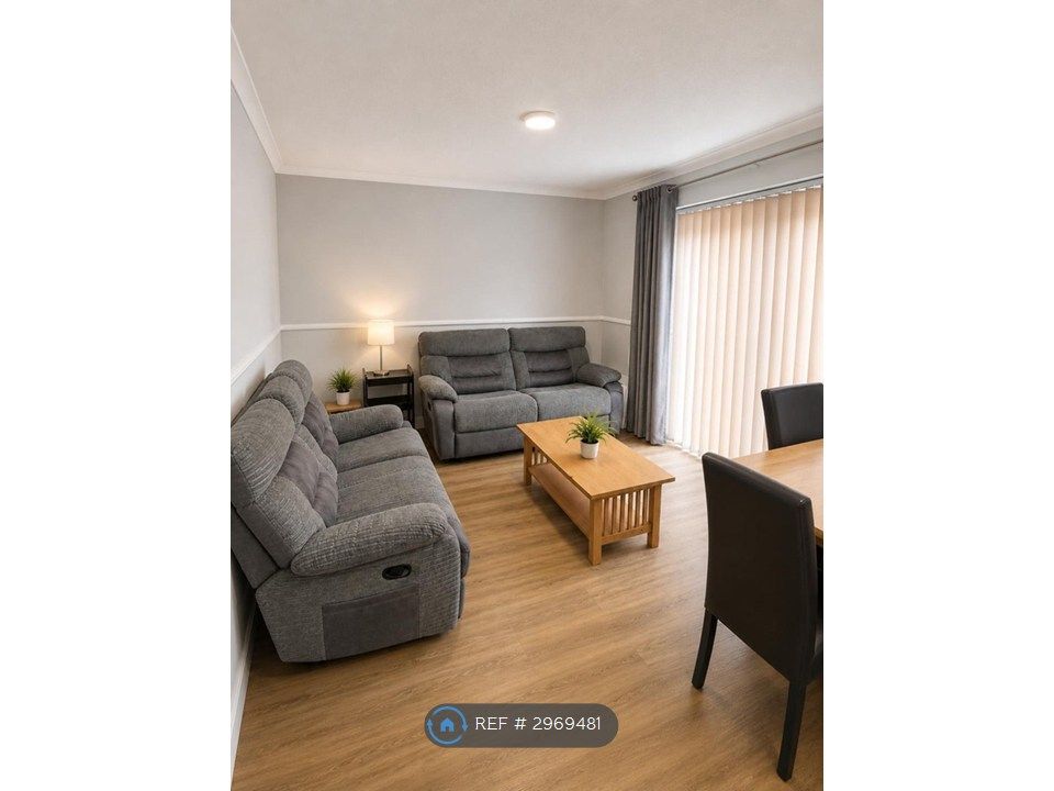 Property photo 3 of 11 Open Plan Living Room