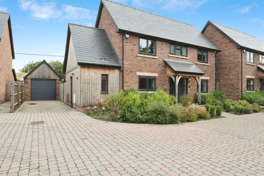 Property photo 1 of 17