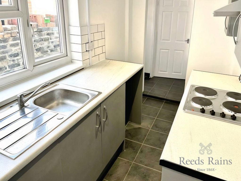 Property photo 3 of 9 Pbox-Img.Jpg
