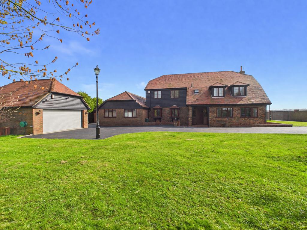 Property photo 1 of 21