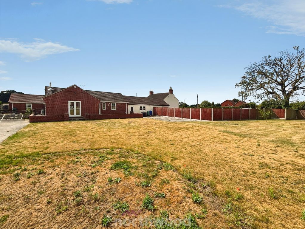 Property photo 3 of 51