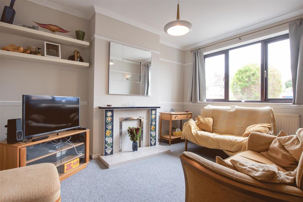 Property photo 2 of 17 Dsc_7747.Gif