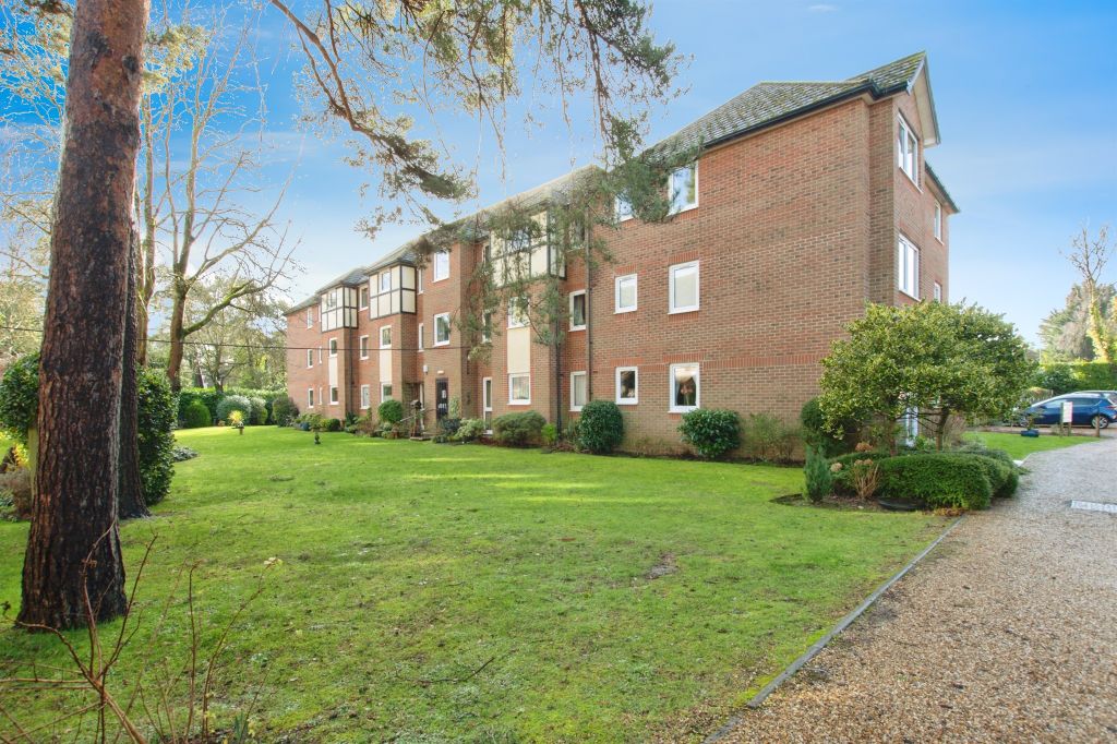 Property photo 1 of 17