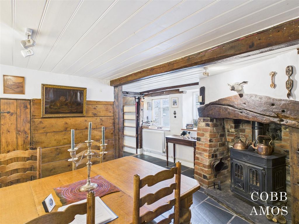 Property photo 2 of 38 Dining Room.Jpg