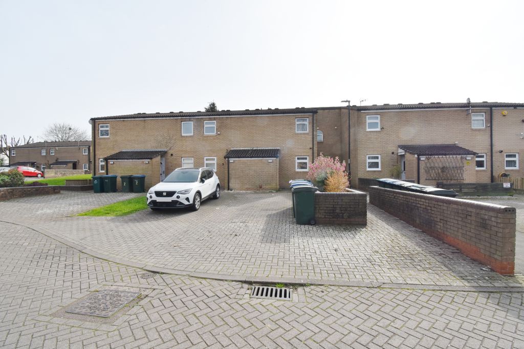 Property photo 2 of 14