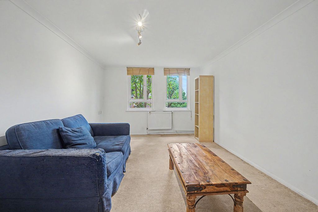 Property photo 3 of 7