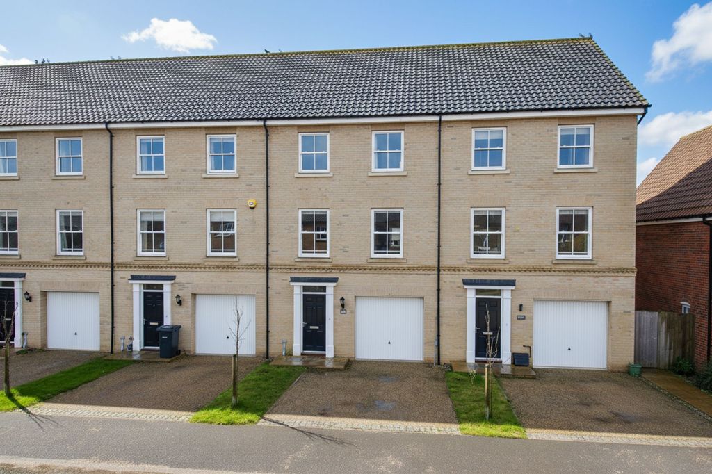 Property photo 1 of 25