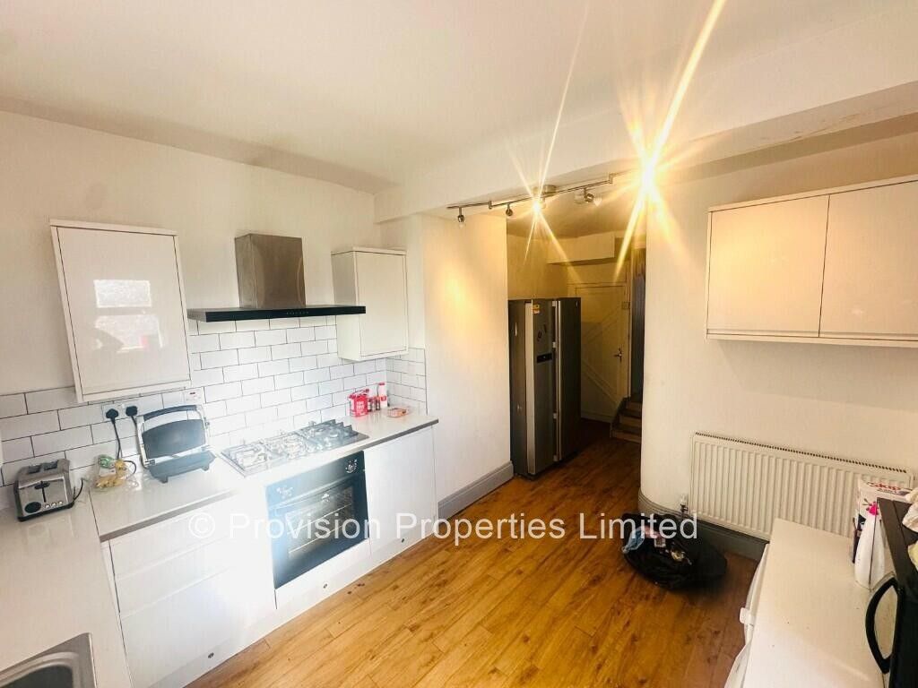 Property photo 3 of 13 Photo