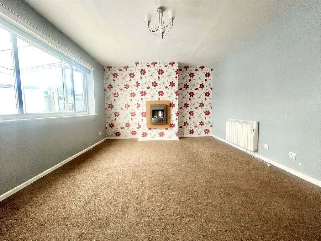 Property photo 2 of 13 Picture No. 08
