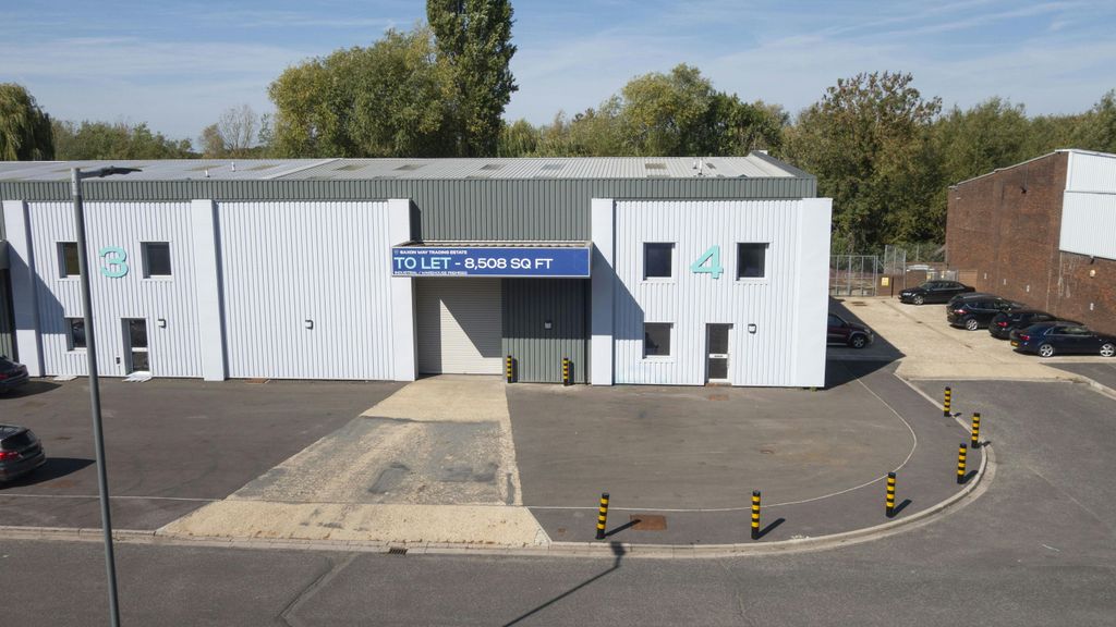 Property photo 1 of 7 Unit 4