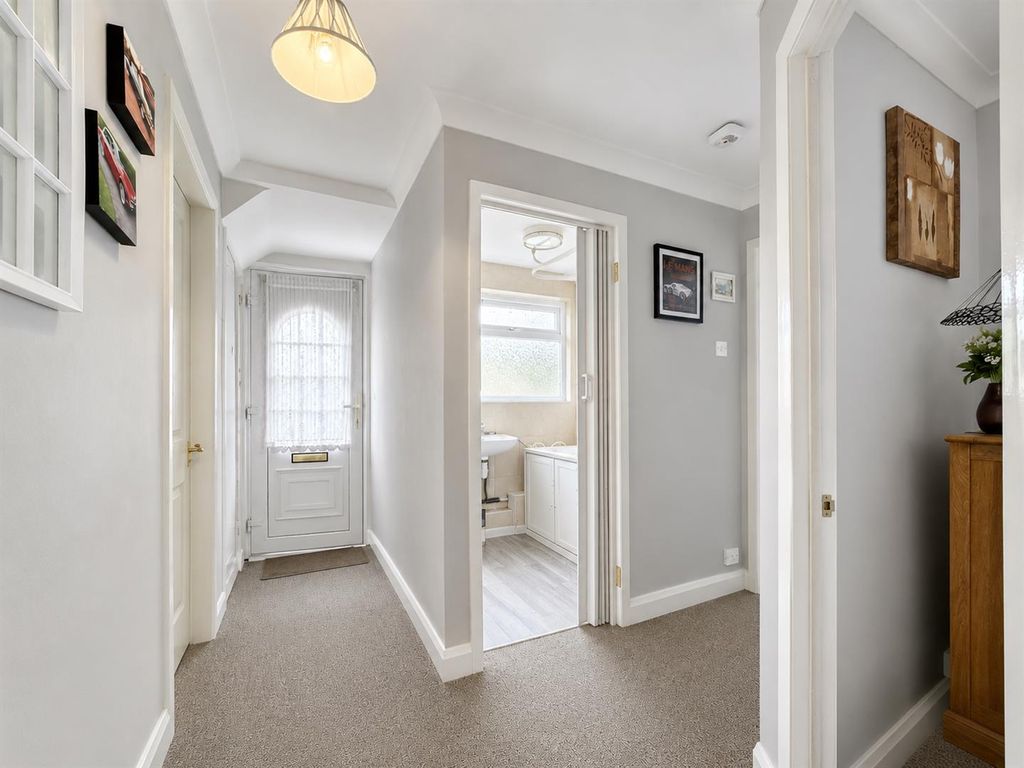 Property photo 2 of 9 2.Png