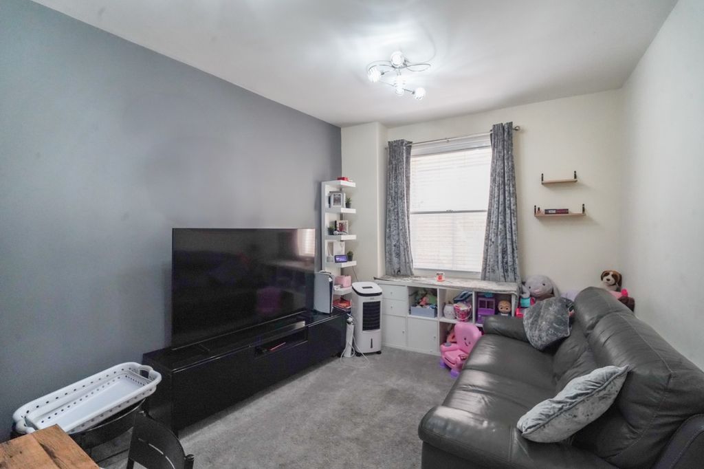 Property photo 3 of 56