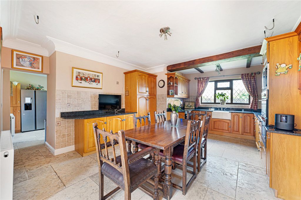 Property photo 3 of 21 Picture No. 25