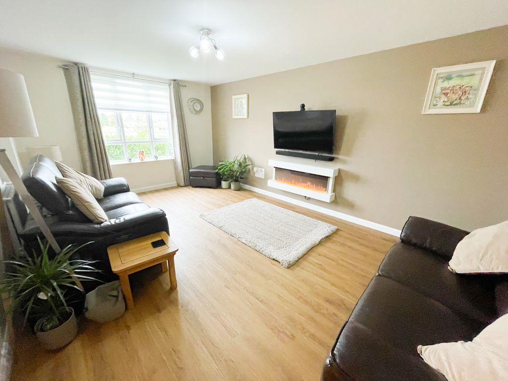 Property photo 3 of 27 Photo #3