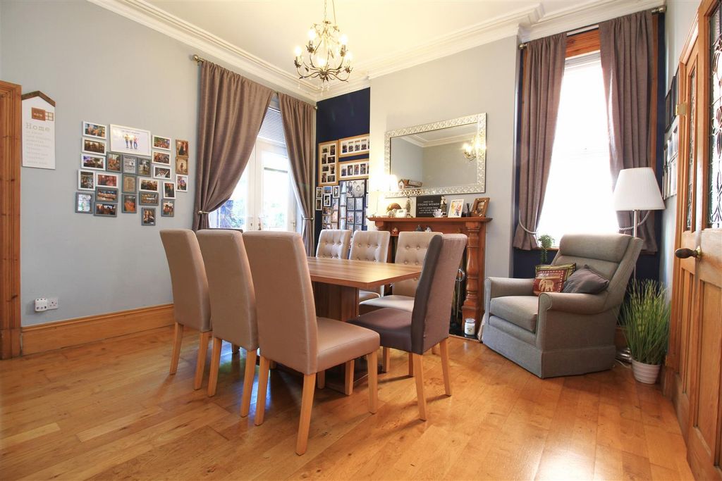Property photo 2 of 22 Dining Room.Jpg