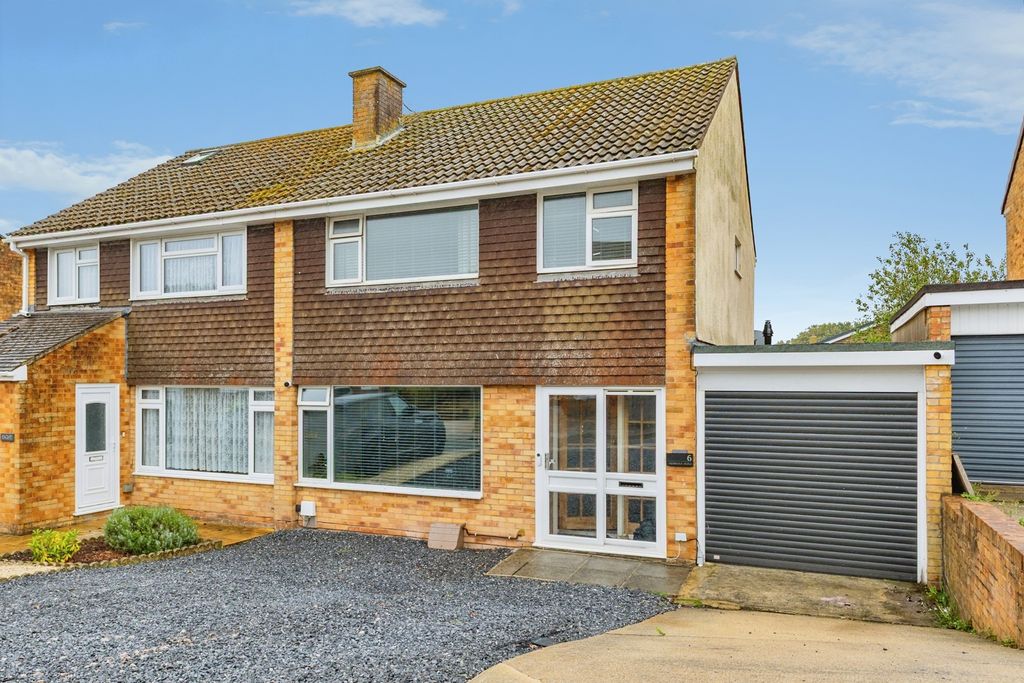 Property photo 1 of 18 Pbox-Img.Jpg