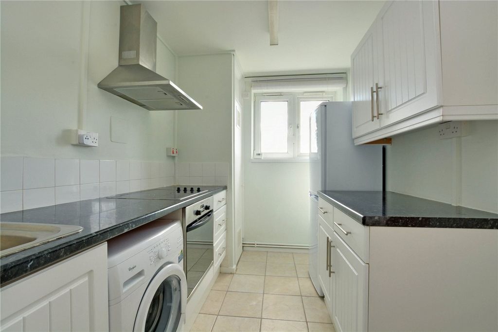 Property photo 2 of 10 Picture No. 06