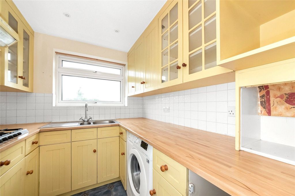 Property photo 3 of 14 Picture No. 06