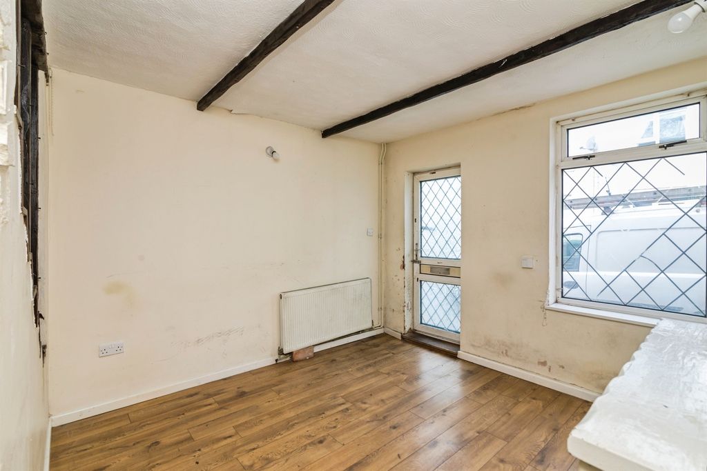 Property photo 3 of 29