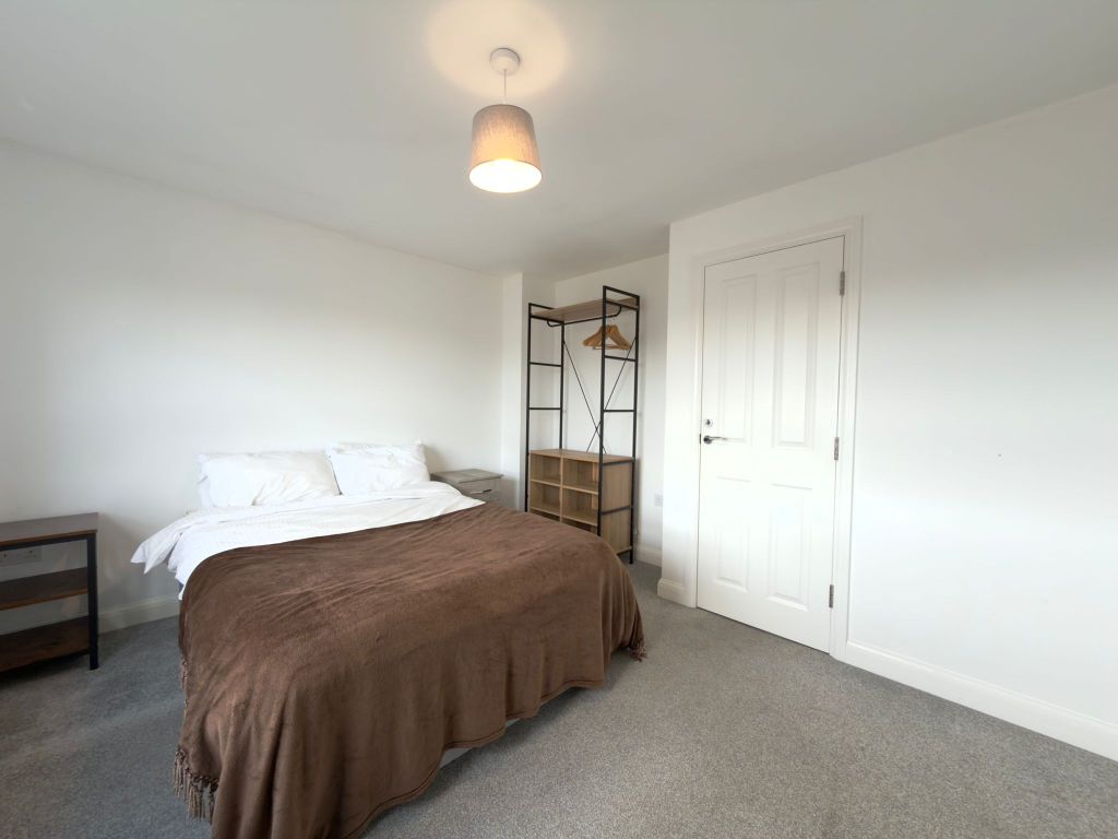 Property photo 2 of 3