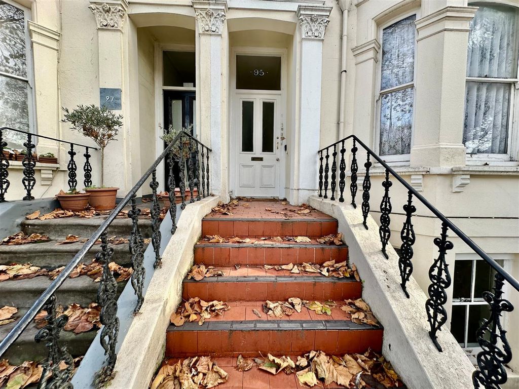 Property photo 2 of 14 28.Jpg