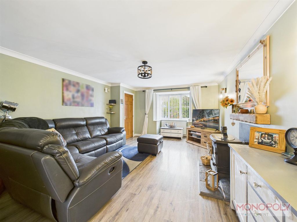 Property photo 2 of 25 Cam01943G0-Pr0526-Still008.Jpg