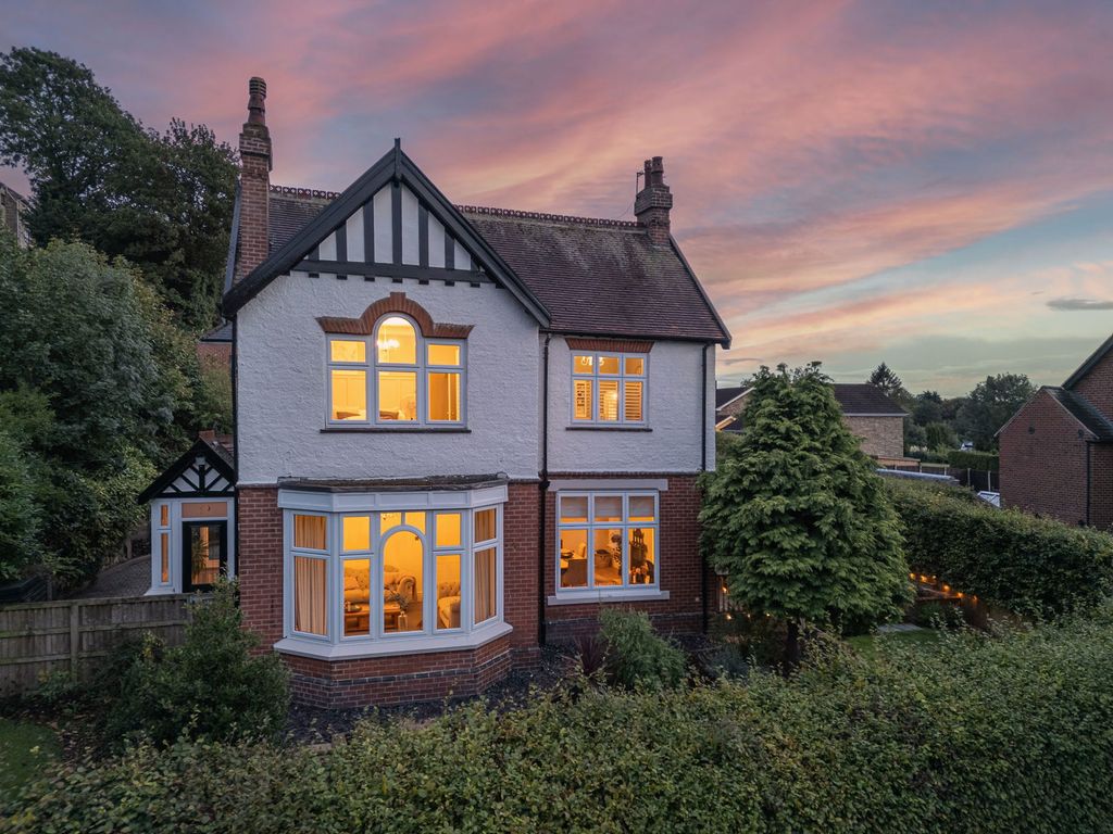 Property photo 1 of 33