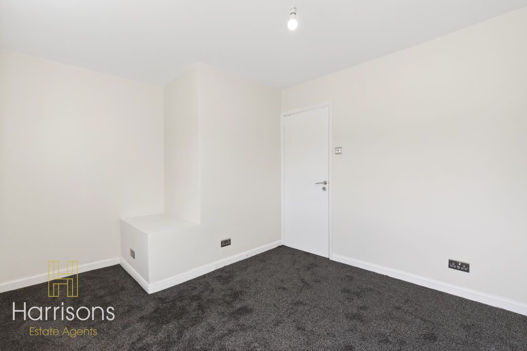 Property photo 3 of 18 Photo 3