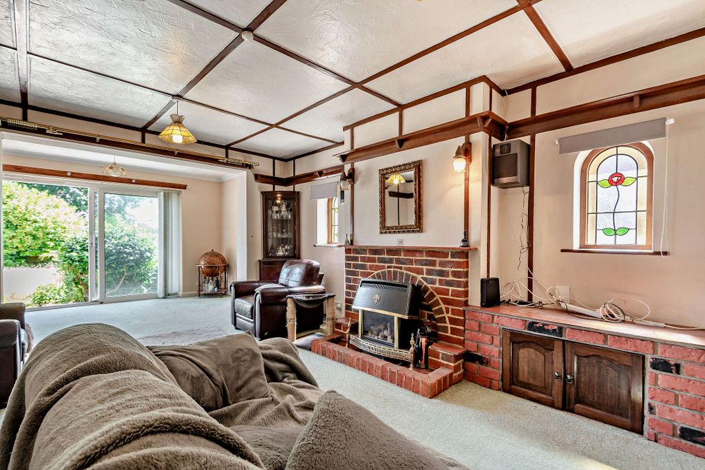 Property photo 3 of 16