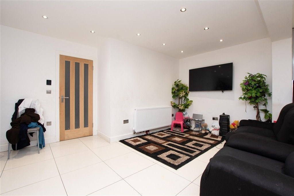 Property photo 1 of 15 Family/Dining Area