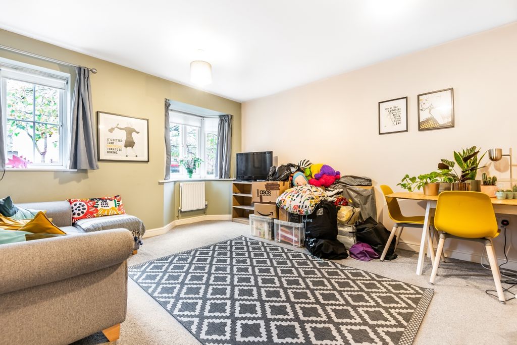 Property photo 2 of 8 659467 (2)