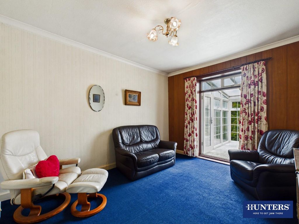 Property photo 3 of 26 Cam05424G0-Pr0148-Still015.Jpg