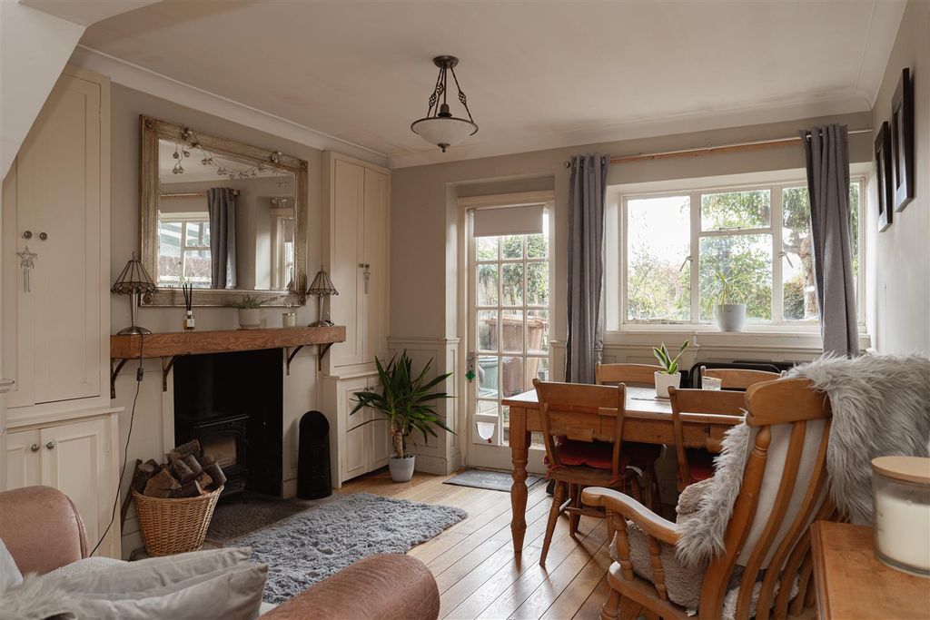 Property photo 2 of 12 1 (5).Jpg