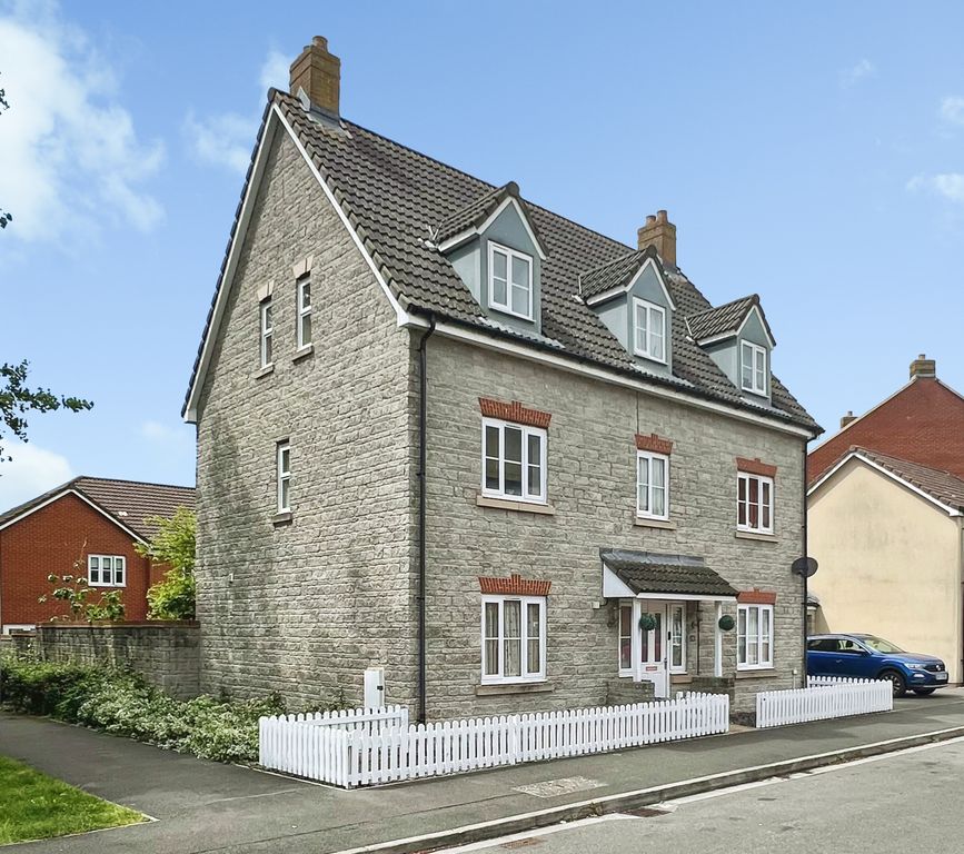 Property photo 1 of 30