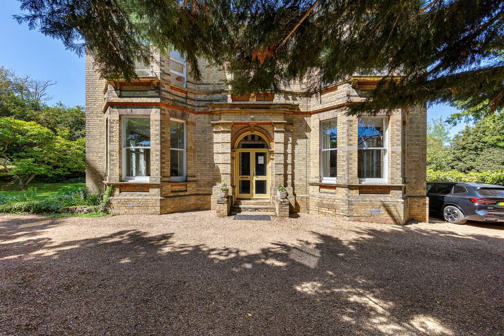 Property photo 1 of 27 Image