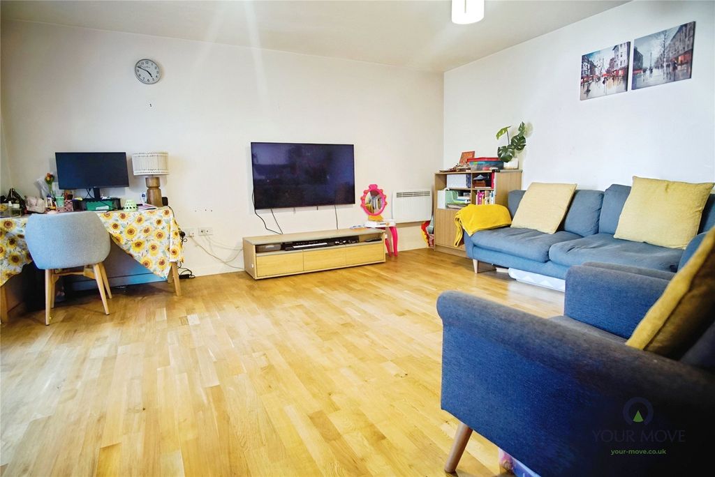 Property photo 3 of 10 Picture No. 11