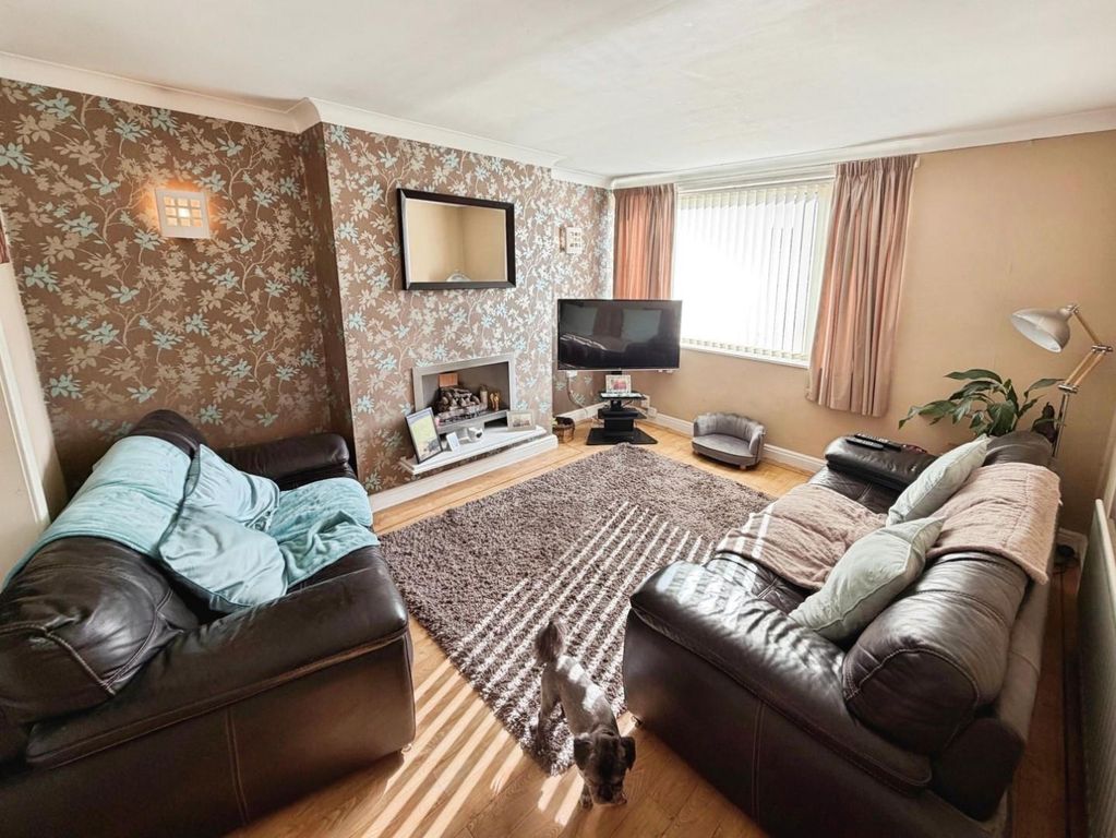 Property photo 2 of 36 User_Edited_Photo-9Dbad70c_User-Edited-69ce7B3F-91