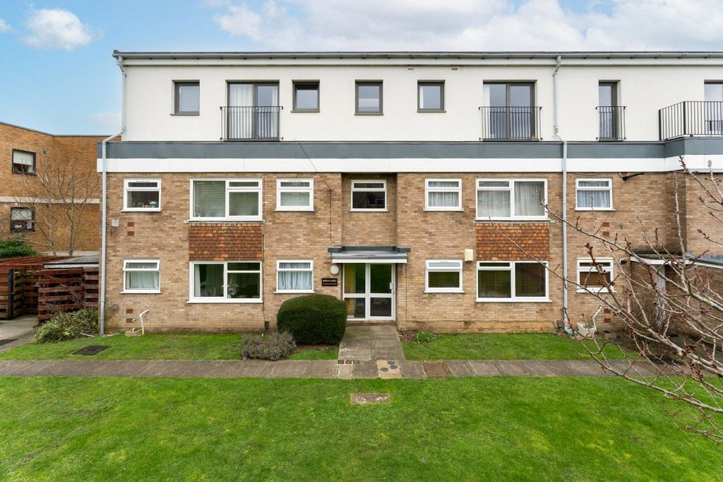Property photo 1 of 15 Picture No. 23