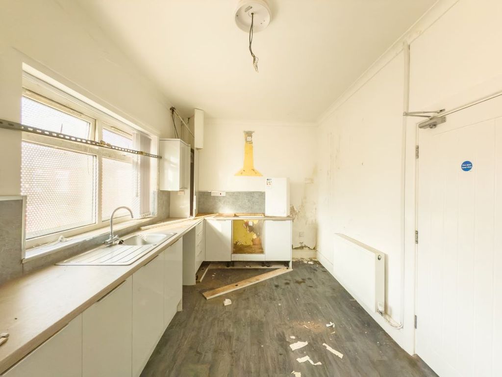Property photo 2 of 10 Image 2