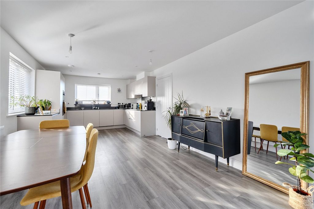 Property photo 1 of 25 Picture No. 31