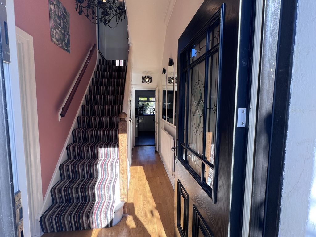 Property photo 3 of 40 Photo 36