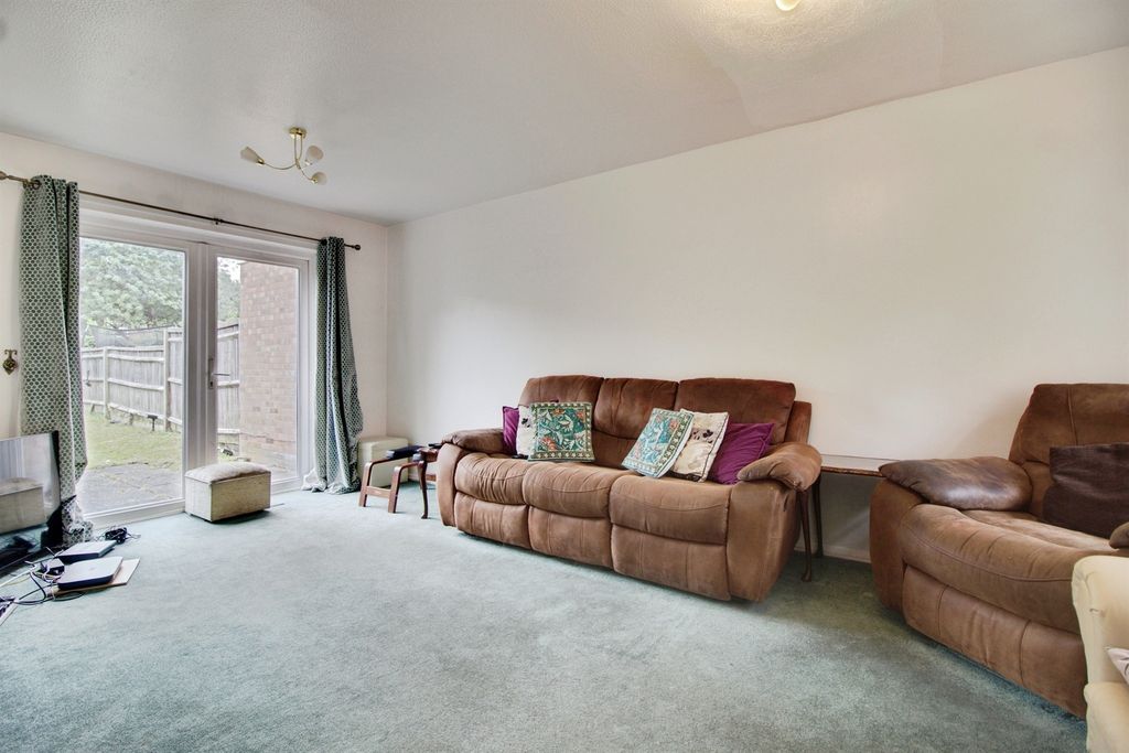 Property photo 2 of 23