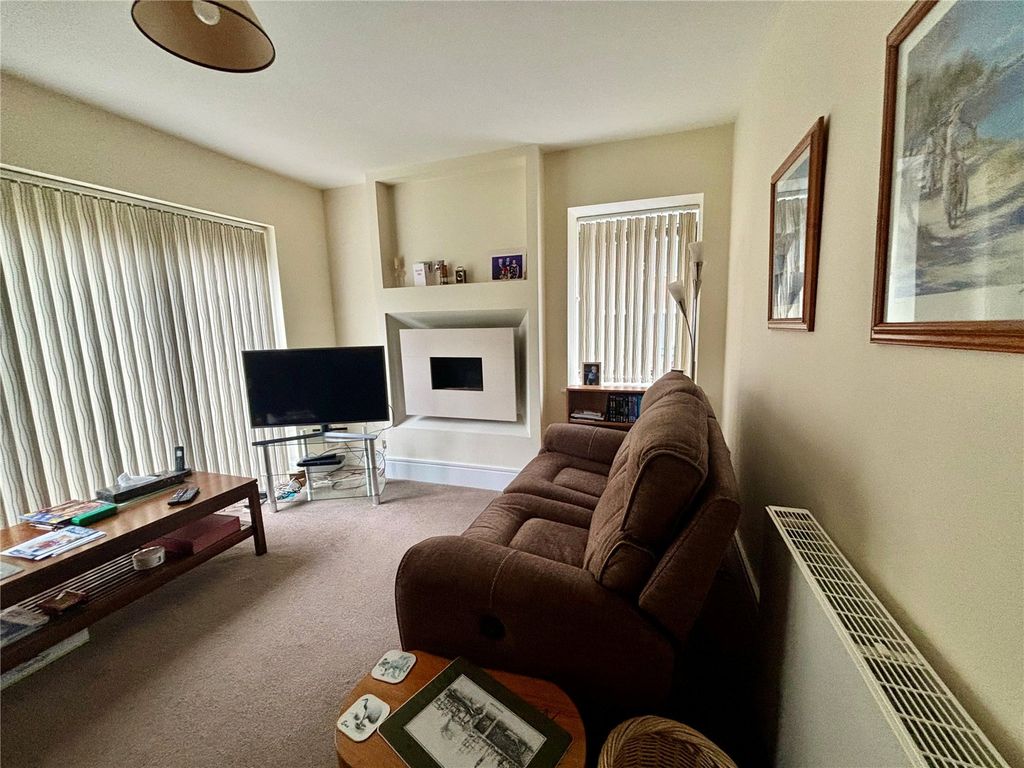 Property photo 3 of 7 Picture No. 07