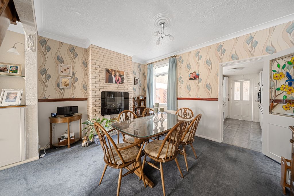 Property photo 3 of 16 5054783