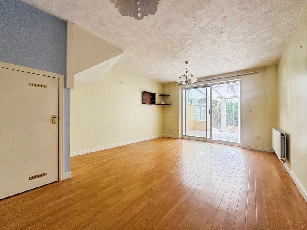 Property photo 3 of 13 Pbox-Img.Jpg