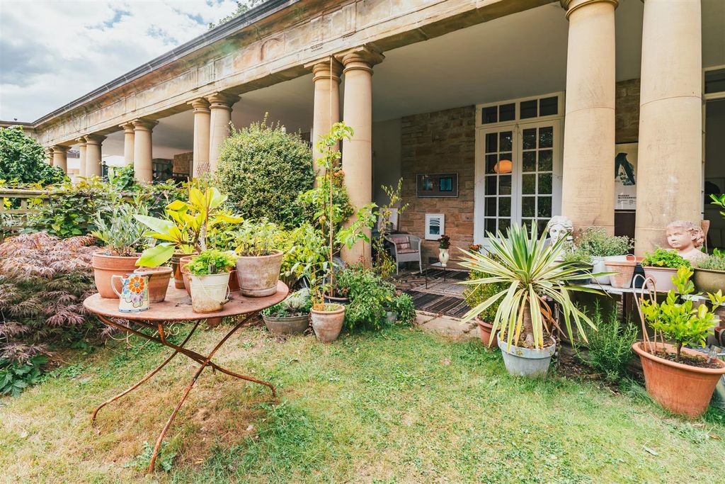 Property photo 1 of 36 Exterior And Gardens