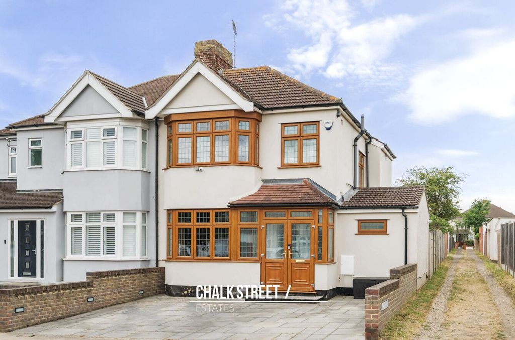 Property photo 1 of 22