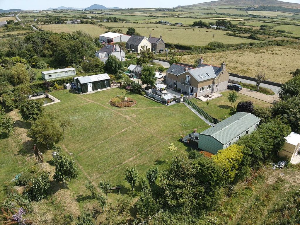 Property photo 3 of 21 Picture No. 05