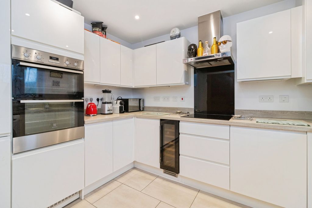 Property photo 2 of 20 Pbox-Img.Jpg